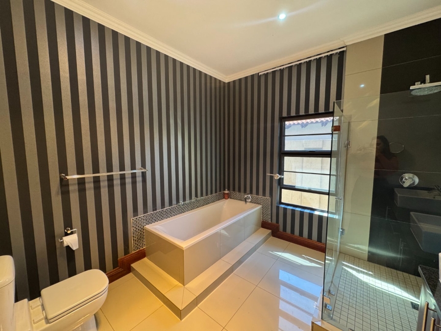 To Let 4 Bedroom Property for Rent in Pecanwood Estate North West